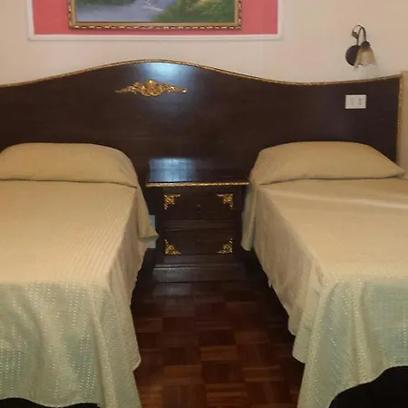 Bed & Breakfast Napoli Centrale 3* Neapol