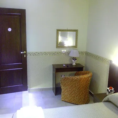 Bed & Breakfast Napoli Centrale 3*