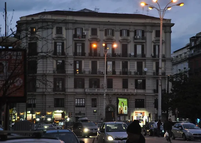 Bed & Breakfast Napoli Centrale בית הארחה 3*