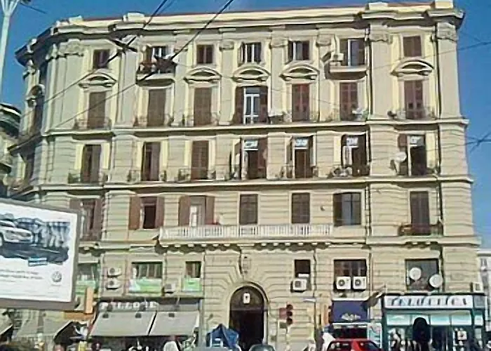 Bed & Breakfast Napoli Centrale 3* נאפולי