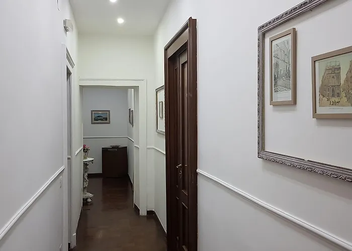 Bed & Breakfast Napoli Centrale בית הארחה נאפולי