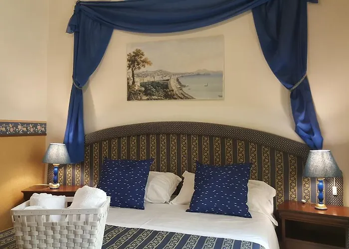 Bed & Breakfast Napoli Centrale 3*