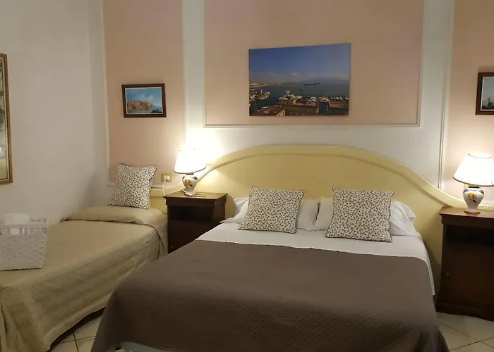 Гостевой дом Bed & Breakfast Napoli Centrale Неаполь
