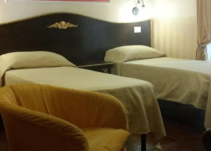 Bed & Breakfast Napoli Centrale 3*