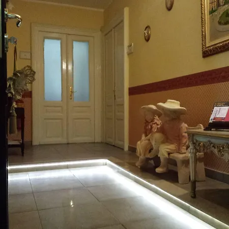 Bed & Breakfast Napoli Centrale Vendégház 3*