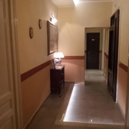 Bed & Breakfast Napoli Centrale 3* Nápoly