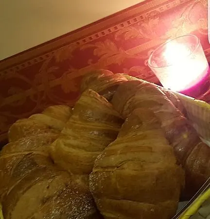 Bed & Breakfast Napoli Centrale 3* Nápoles