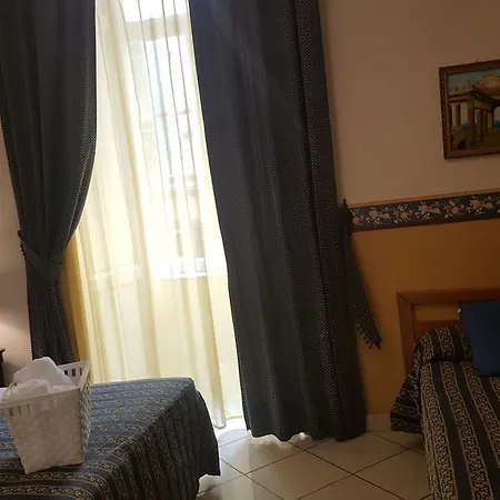 Bed & Breakfast Napoli Centrale Vendégház Nápoly